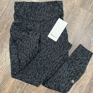 NWT Lululemon Base Pace HR 25"